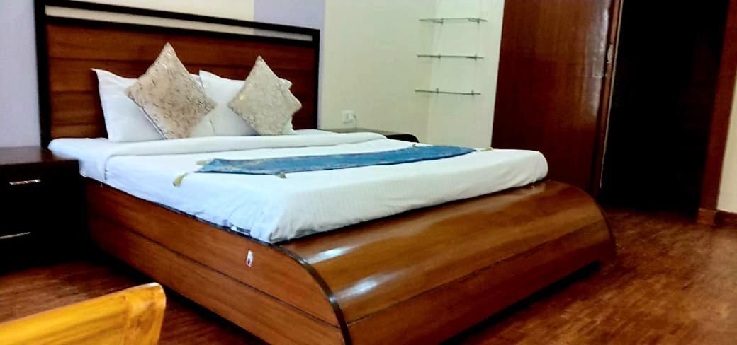 Wildleaf Kasauli Valley Homz Bed & Breakfast Exterior photo