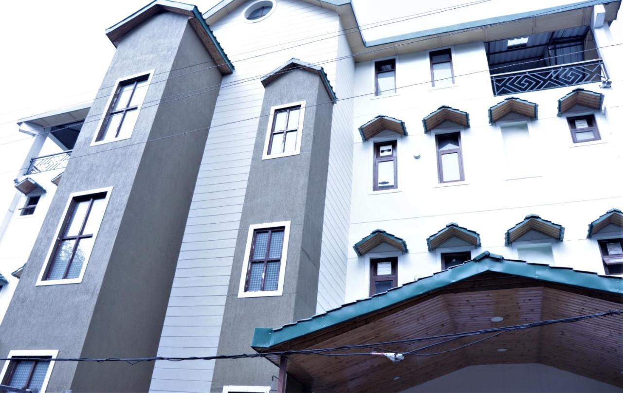 Wildleaf Kasauli Valley Homz Bed & Breakfast Exterior photo