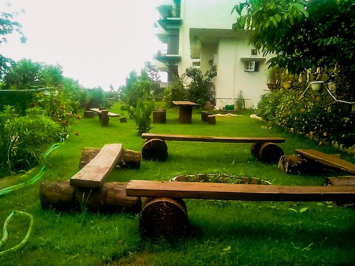 Wildleaf Kasauli Valley Homz Bed & Breakfast Exterior photo