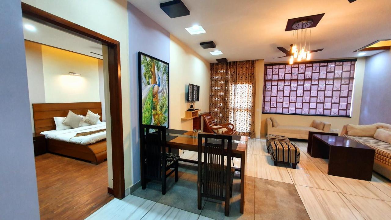Wildleaf Kasauli Valley Homz Bed & Breakfast Exterior photo